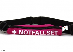 KURT-der-Bauchgurt-NOTFALLSET-himbeere