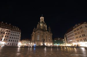 Frauenkirche-bei-Nacht